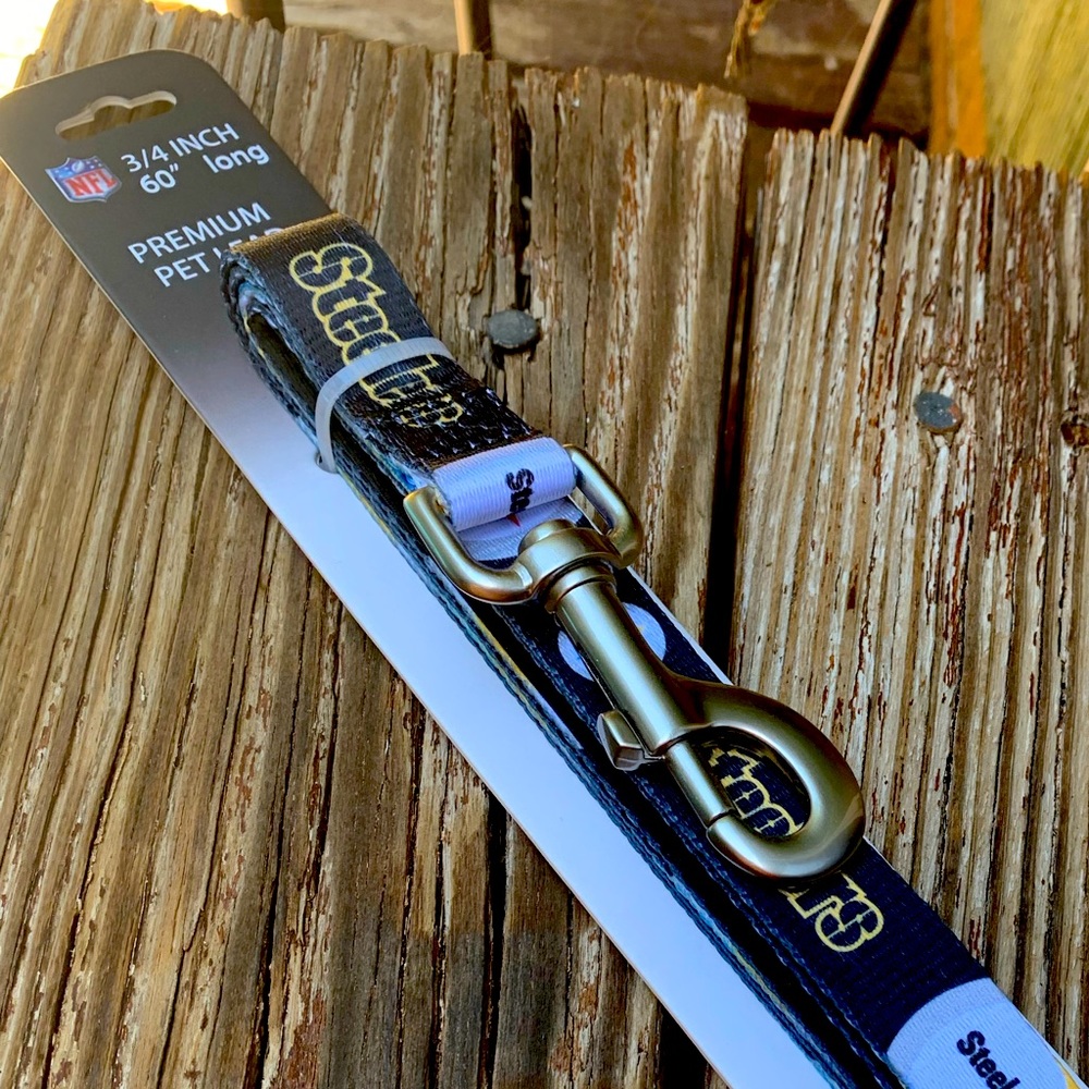 NFL Pittsburgh Stealers Premium Pet Lead
